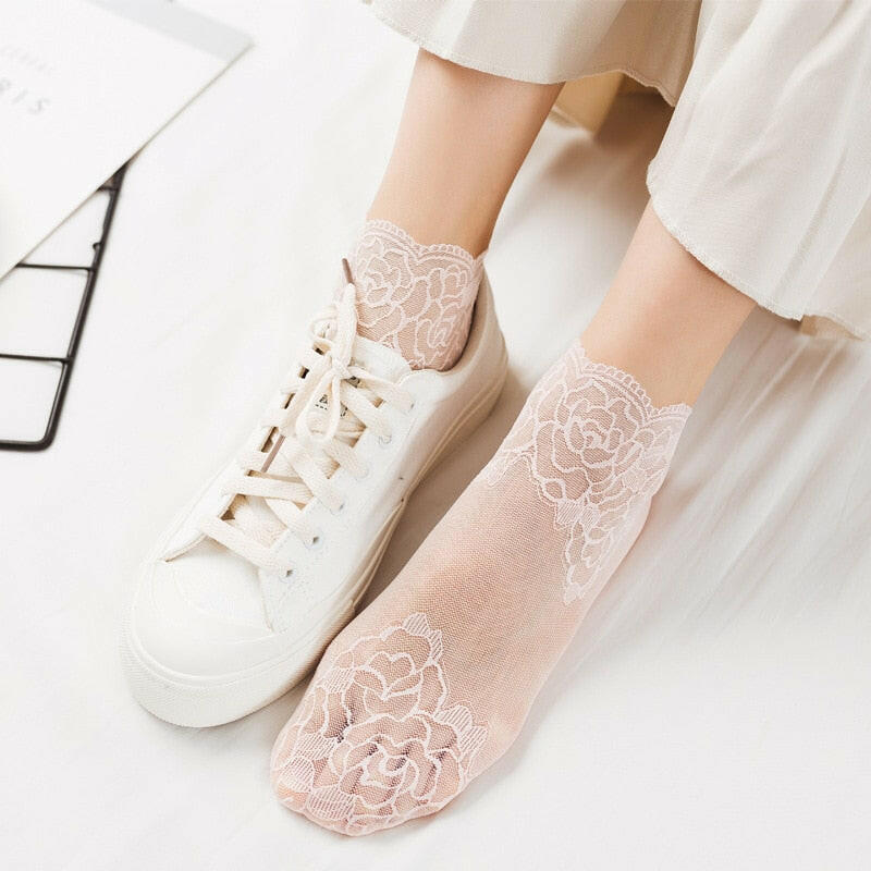 Best Seller Women’s Lace Socks – Classic Floral Pattern for Any Outfit ROSE-PINK EUR 35-41