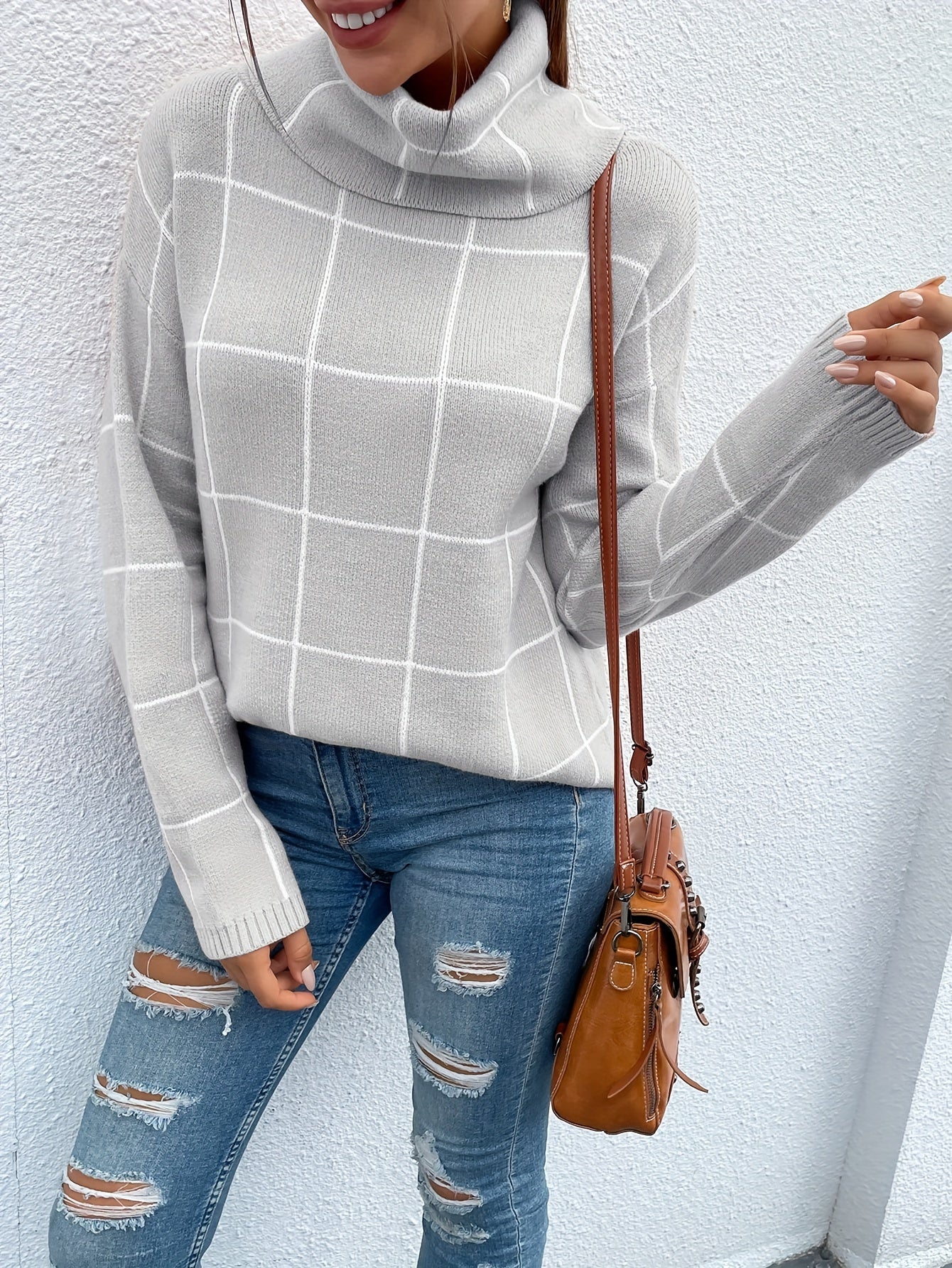 Women's Long Sleeve Loose Fit Sweater