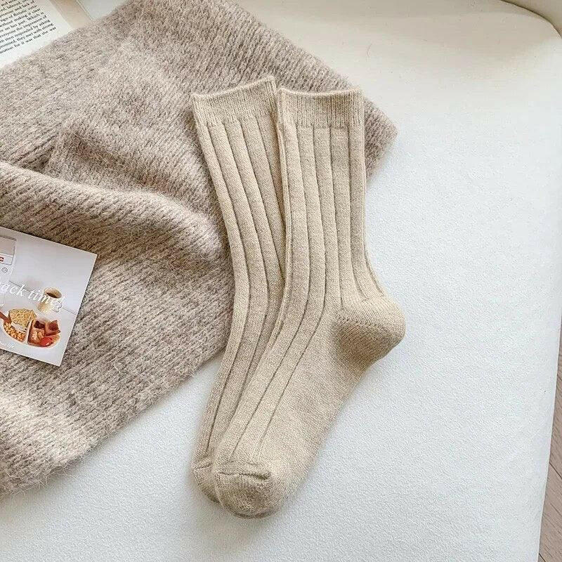 Cashmere Wool Women’s Warm Winter Socks 01