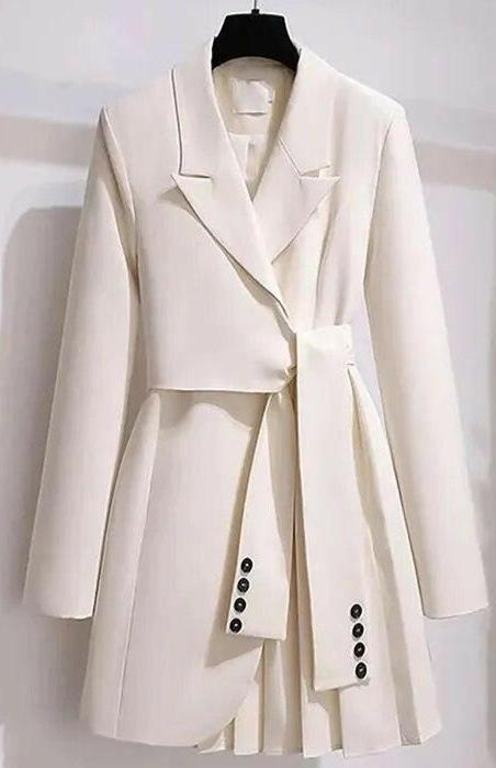 Women's Trench Coat Style Jacket for Classic Style Winter White