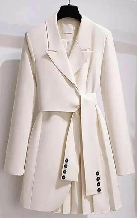 Women's Trench Coat Style Jacket for Classic Style Winter White