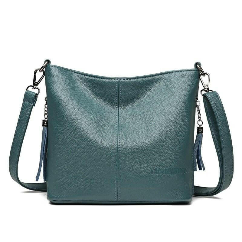 The ESTRELLA Bucket Bag Light blue