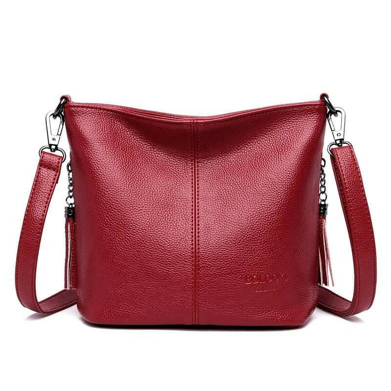 The ESTRELLA Bucket Bag Red